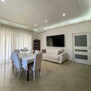 House Mari Napoli